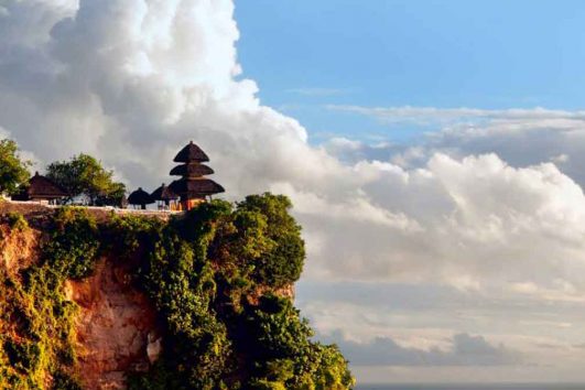 Padang – padang – Uluwatu – Danza Kecak – Cenar en Jimbaran